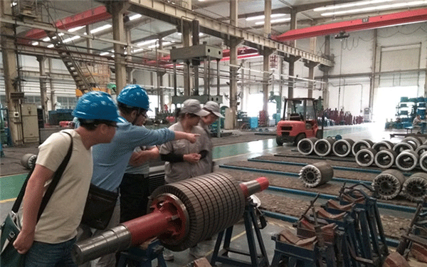 西安西重潘總一行蒞臨西瑪電機合作考察 西安西重潘總一行蒞臨西瑪電機合作考察