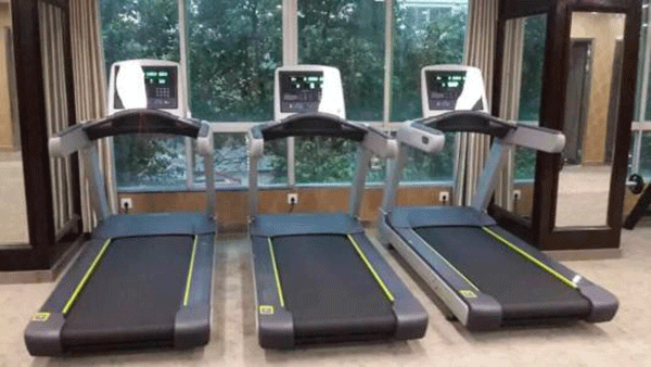 電動(dòng)跑步機(jī)通過(guò)電機(jī)帶動(dòng)跑帶能體驗(yàn)不同的跑步環(huán)境——西安泰富西瑪電機(jī)(西安西瑪電機(jī)集團(tuán)股份有限公司)官方網(wǎng)站 電動(dòng)跑步機(jī)通過(guò)電機(jī)帶動(dòng)跑帶能體驗(yàn)不同的跑步環(huán)境——西安泰富西瑪電機(jī)(西安西瑪電機(jī)集團(tuán)股份有限公司)官方網(wǎng)站