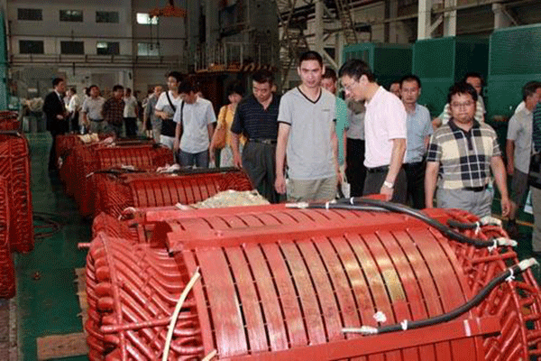 西安泰富西瑪高效節能電機在石油化工企業節能應用。