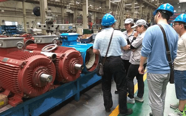 西安泰富西瑪電機開展安全月安全生產大檢查。 西安泰富西瑪電機開展安全月安全生產大檢查。