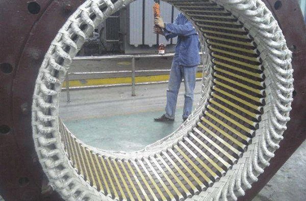 高壓電機(jī)的穩(wěn)固進(jìn)行定期的檢查的必要性。 高壓電機(jī)的穩(wěn)固進(jìn)行定期的檢查的必要性。