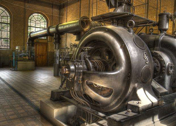 直流電機(jī)和交流電機(jī)的感應(yīng)電樞原理。 直流電機(jī)和交流電機(jī)的感應(yīng)電樞原理。