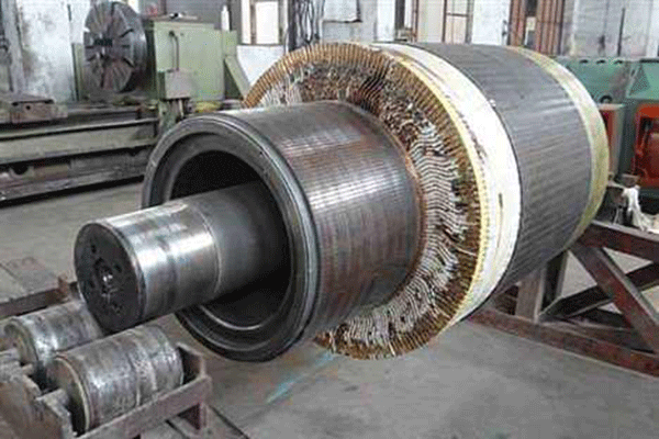 使用大型高壓電機時要注意安全問題。 使用大型高壓電機時要注意安全問題。