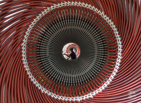 自粘性橡膠三角帶局部更換高壓電機(jī)定子線圈的流程 自粘性橡膠三角帶局部更換高壓電機(jī)定子線圈的流程