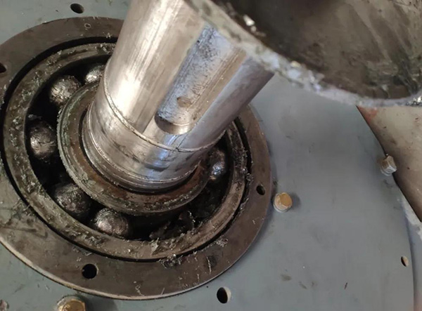 直流電機(jī)發(fā)熱原因分析及維修方法 直流電機(jī)發(fā)熱原因分析及維修方法