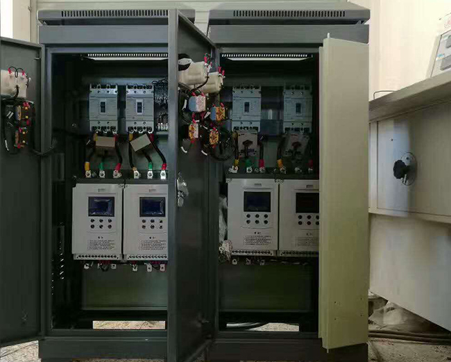 圖為高壓電機配套軟啟動柜實物照片 圖為高壓電機配套軟啟動柜實物照片